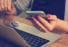 Ile zarabia księgowy bez studiów?